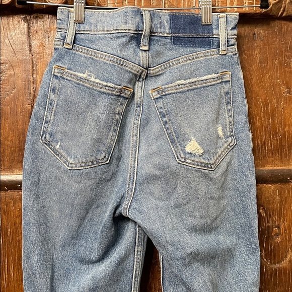 A&F Curve Love ’90s Straight Ultra High-Rise Jeans 24/00 Crossover/Angled Waist - Picture 4 of 9